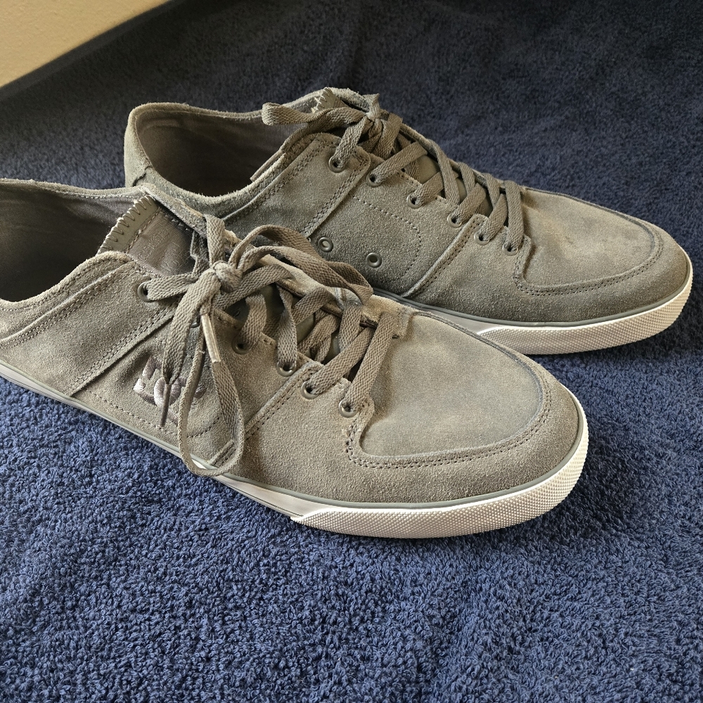 Dc shoes Pure Zero Battleship Mens Size 13 US - Picture 2 of 6